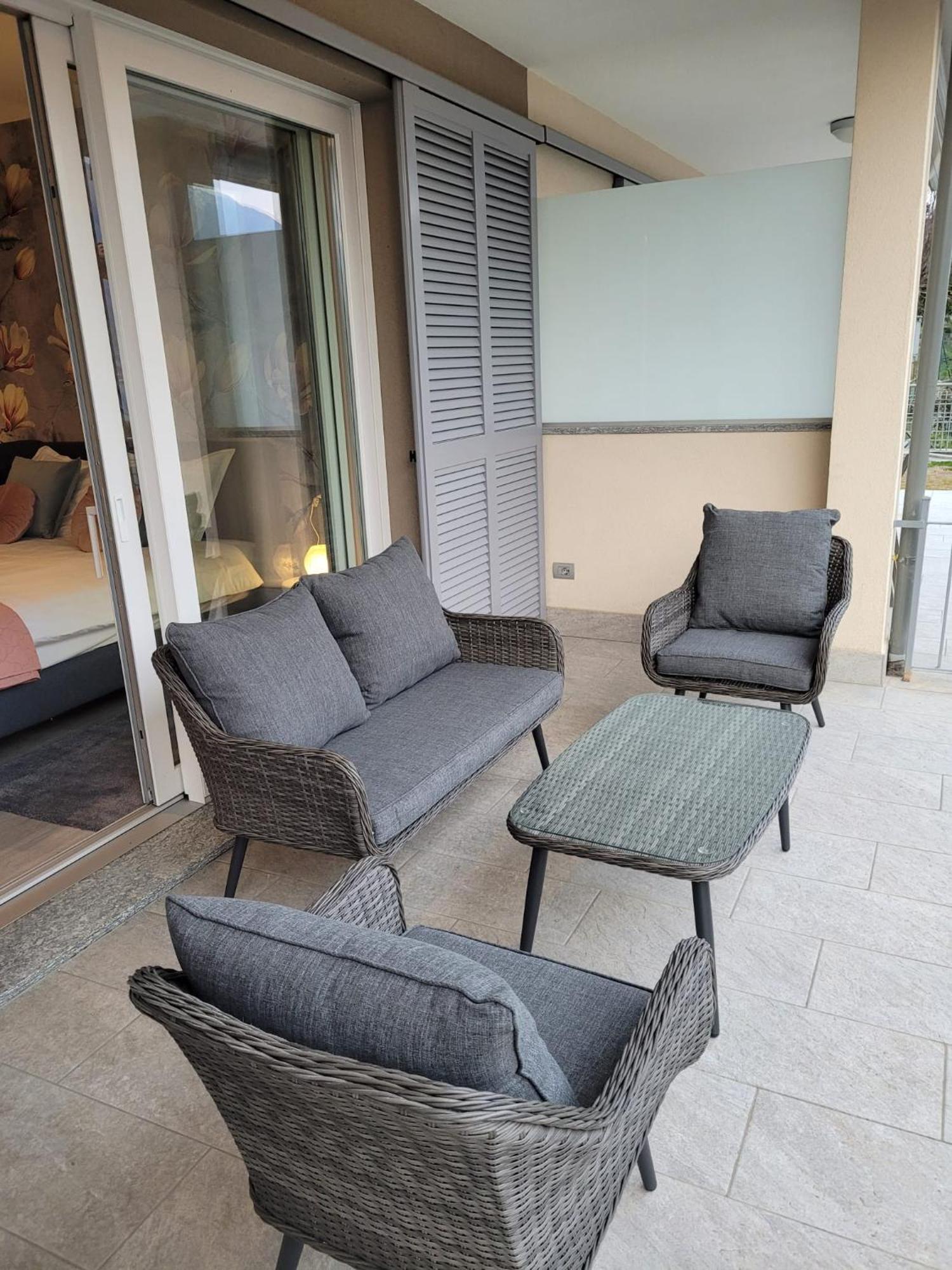 Lago-Apartment Midy, Sfeervol, Zwembad, Airco Domaso Exterior foto